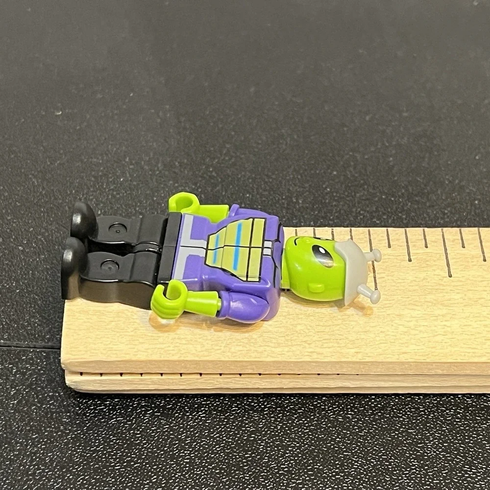 Mega Bloks Micro Action Figure # 2 Alien Mega Blocks Mini Figure Purple Green